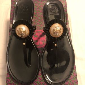 Tory Burch New sz 9 Melody thong sandal black